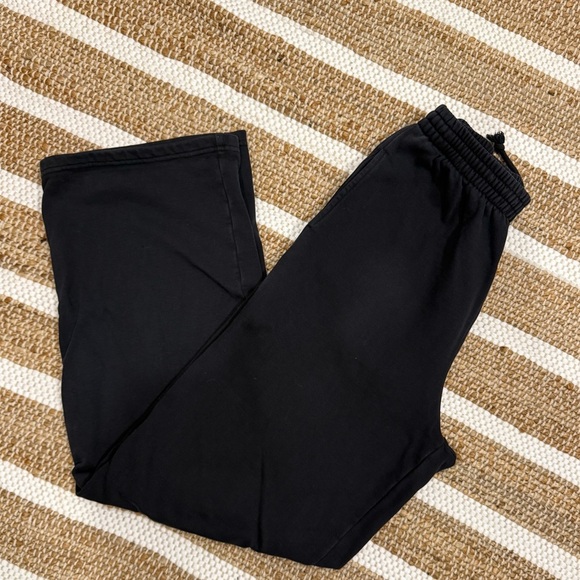 SKIMS Black Track Pants - Picture 5 of 8